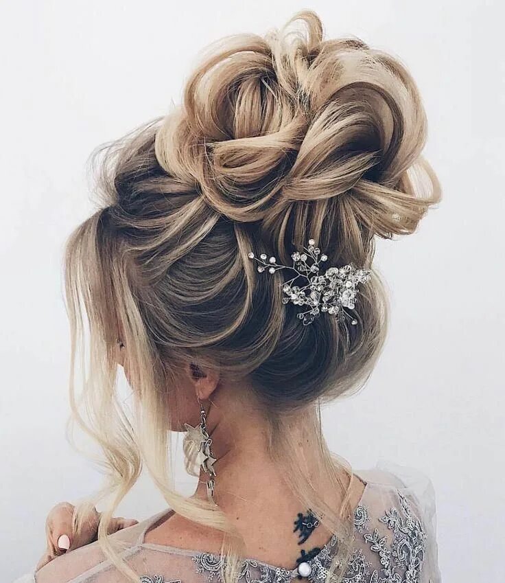 Прическа на выпускной на среднюю my wedding idea for sale Wedding hairstyles for long hair, Long hair styles, Ele