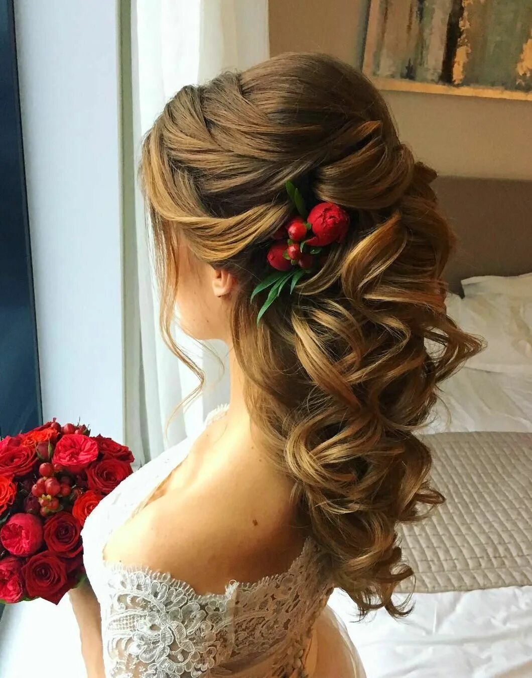 Прическа на выпускной школы длинные волосы 65 Captivating Wedding Hairstyles For Medium Length Hair Hair styles, Medium bob