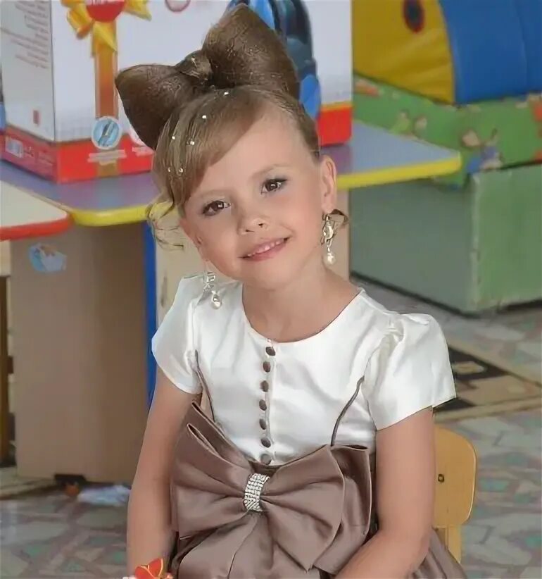 Прическа на выпускной в сад 2024 24) Одноклассники Kids hairstyles, Little girl hairstyles, Hair styles