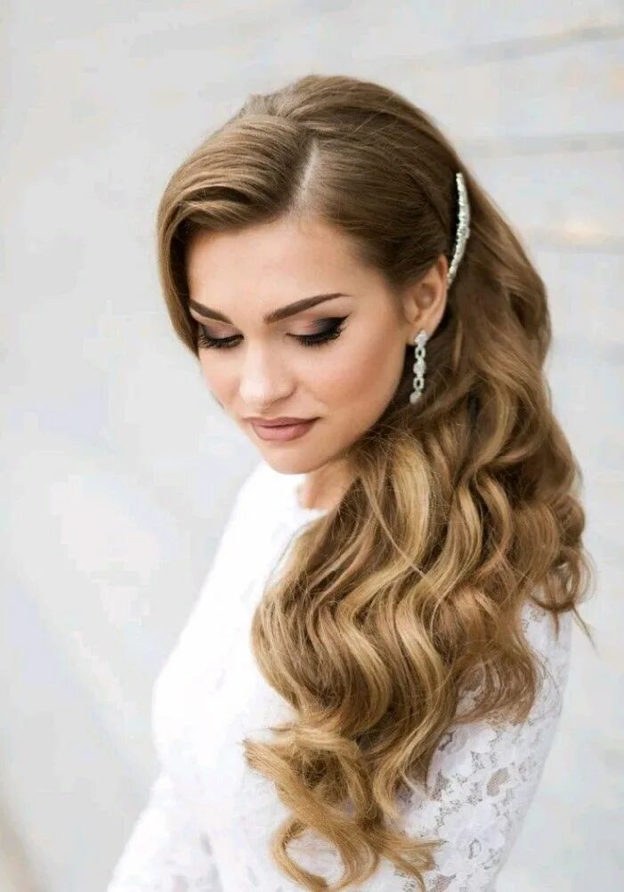 Прическа набок Pin by INA Boldaniuc on Прически Long hair styles, Wedding hairstyles, Wedding h