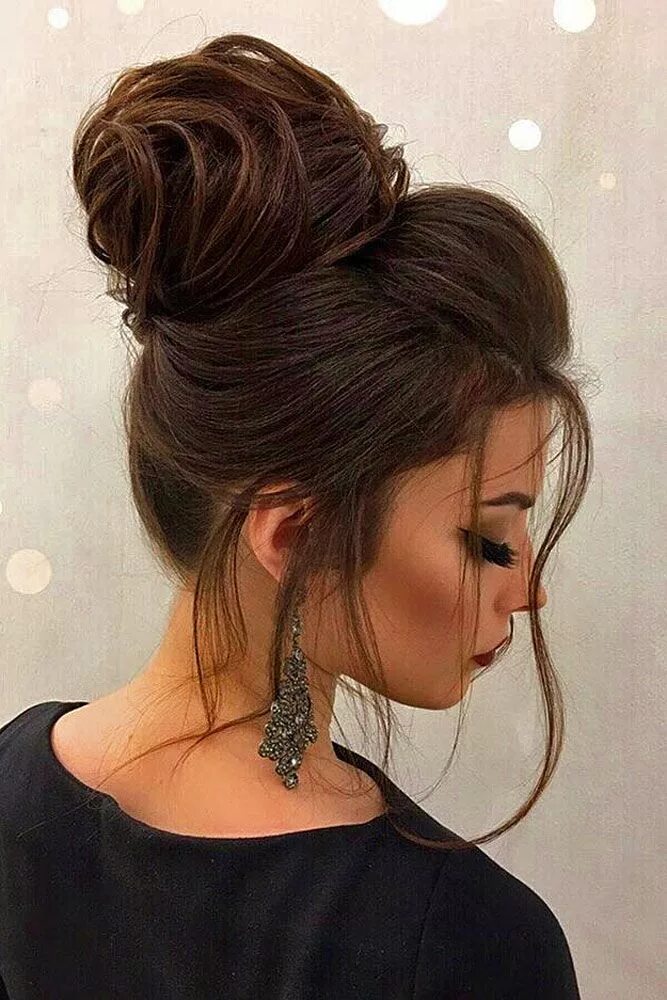 Прическа наверх на длинные волосы Wedding Bun Hairstyles: 30+ Best Looks, Expert Tips & FAQs Bridesmaid hair, Wedd