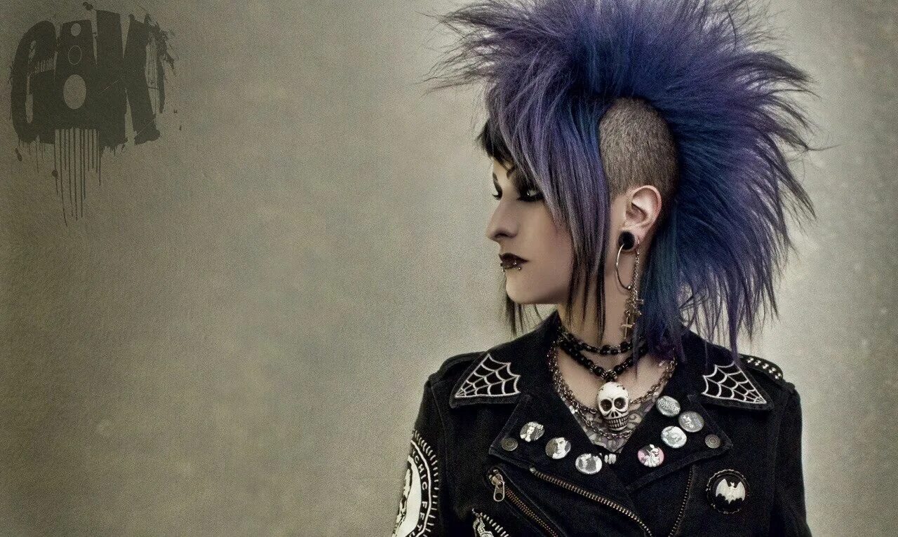 Прическа нефора THIS is how I want my fringe when I get my mohawk (or deathhawk, whatever) so ha