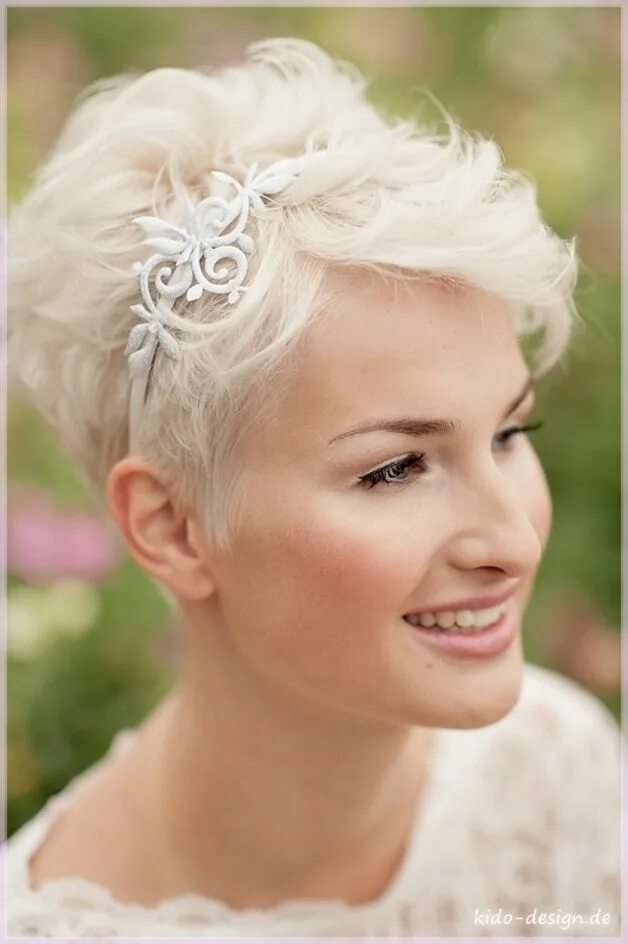 Прическа невеста фото коротки волос Haarreif Haarschmuck Braut filigree vintage Pixie wedding hair, Short bridal hai