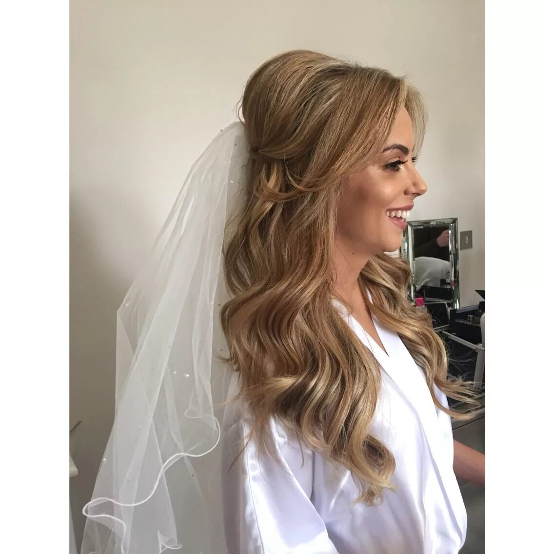 Прическа невесты 2024 распущенные Bridal hair half up with veil Wedding hair with vail, Bridal hair half up with v