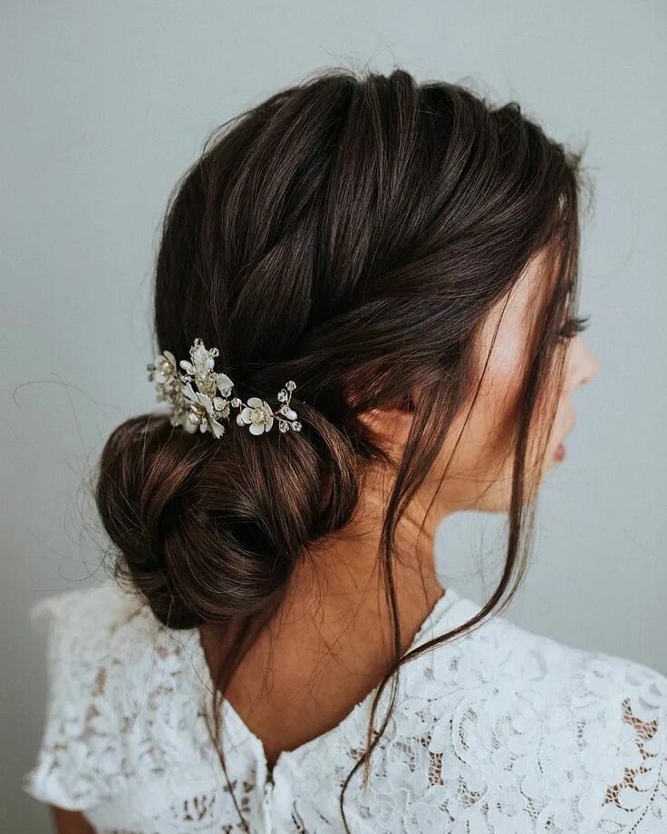 Прическа невесты на средние волосы 100 Gorgeous Wedding Hair From Ceremony To Reception Romantic updo wedding, Roma