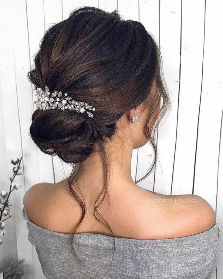 Прическа нижний пучок на длинные Gorgeous Wedding Hairstyles For the Elegant Bride bridal updo hairstyles . Estil