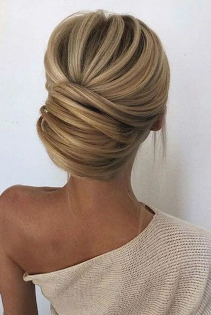 Прическа низкий пучок на средние Pin by katia Berbère on coiffure mariée/Wedding Hairstyles Pageant hair, Long ha