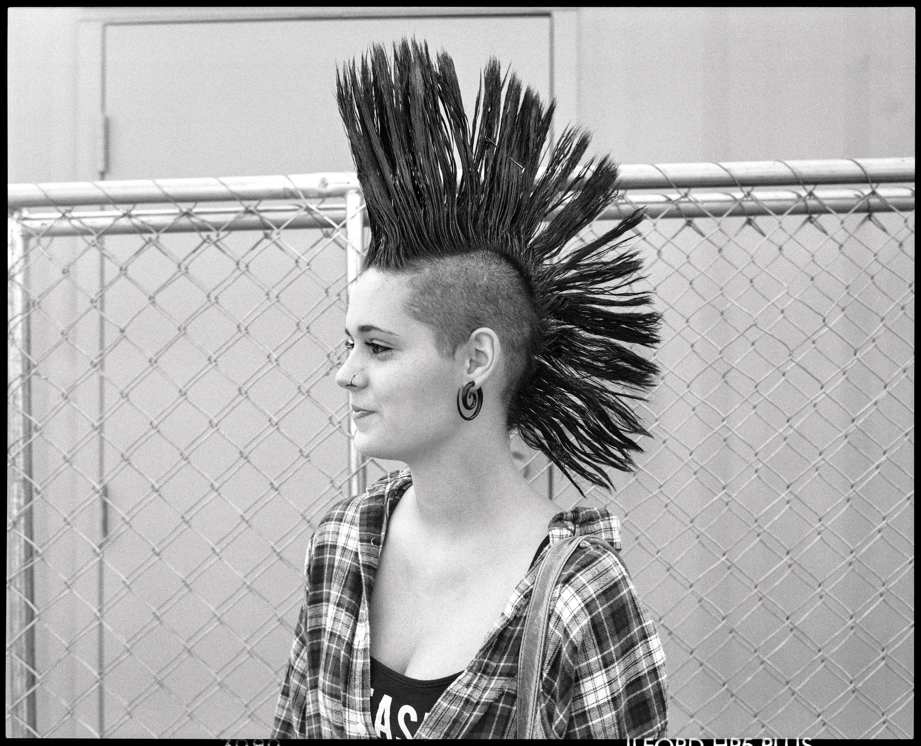 Прическа панк рок женская photographer ed templeton captures 20 years of extreme mohawks - i-D