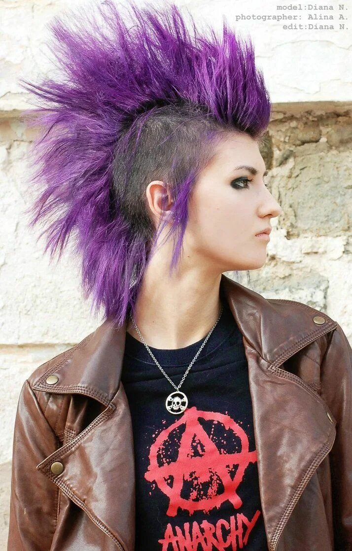 Прическа панк рок женская love that purple! Punk girl hair, Punk hair, Scene hair