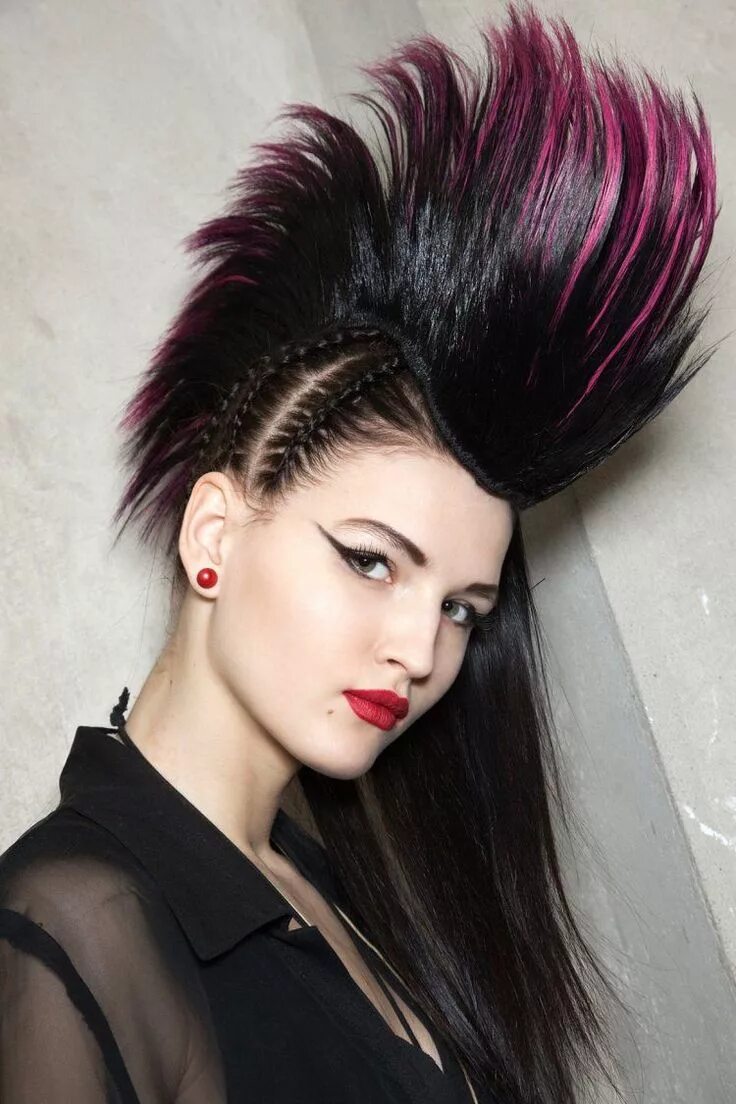 Прическа панк рок женская Une belle crête !! Artistic hair, Punk hair, Front hair styles