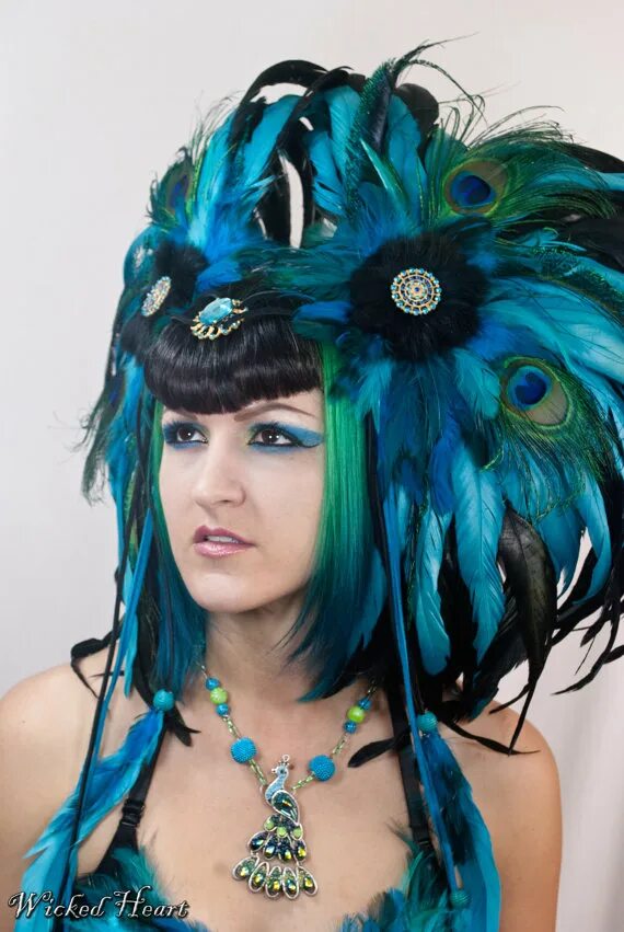 Прическа перья Peacock Headdress MADE TO ORDER - Etsy Feather headdress, Headdress, Festival he