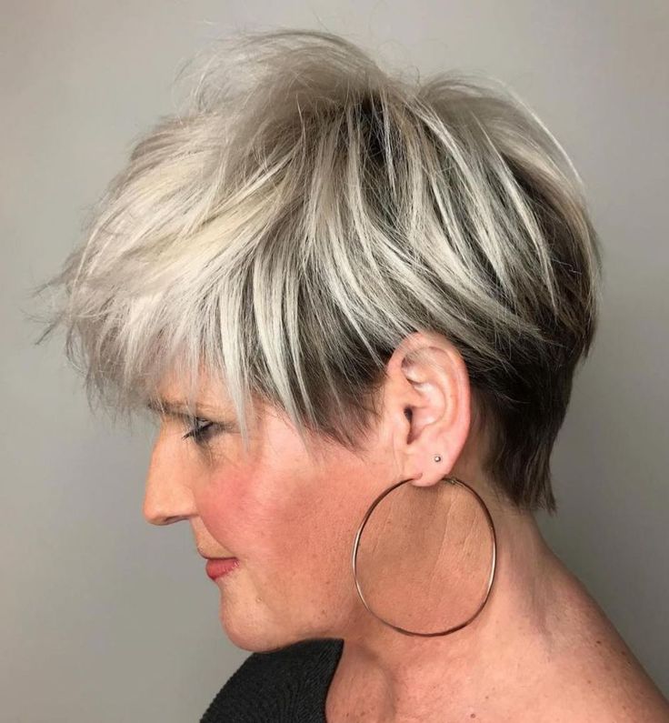 Прическа пикси 60 лет 20 Flawless Pixie Haircuts for Women Over 50 in 2023 Womens haircuts, Short pixi