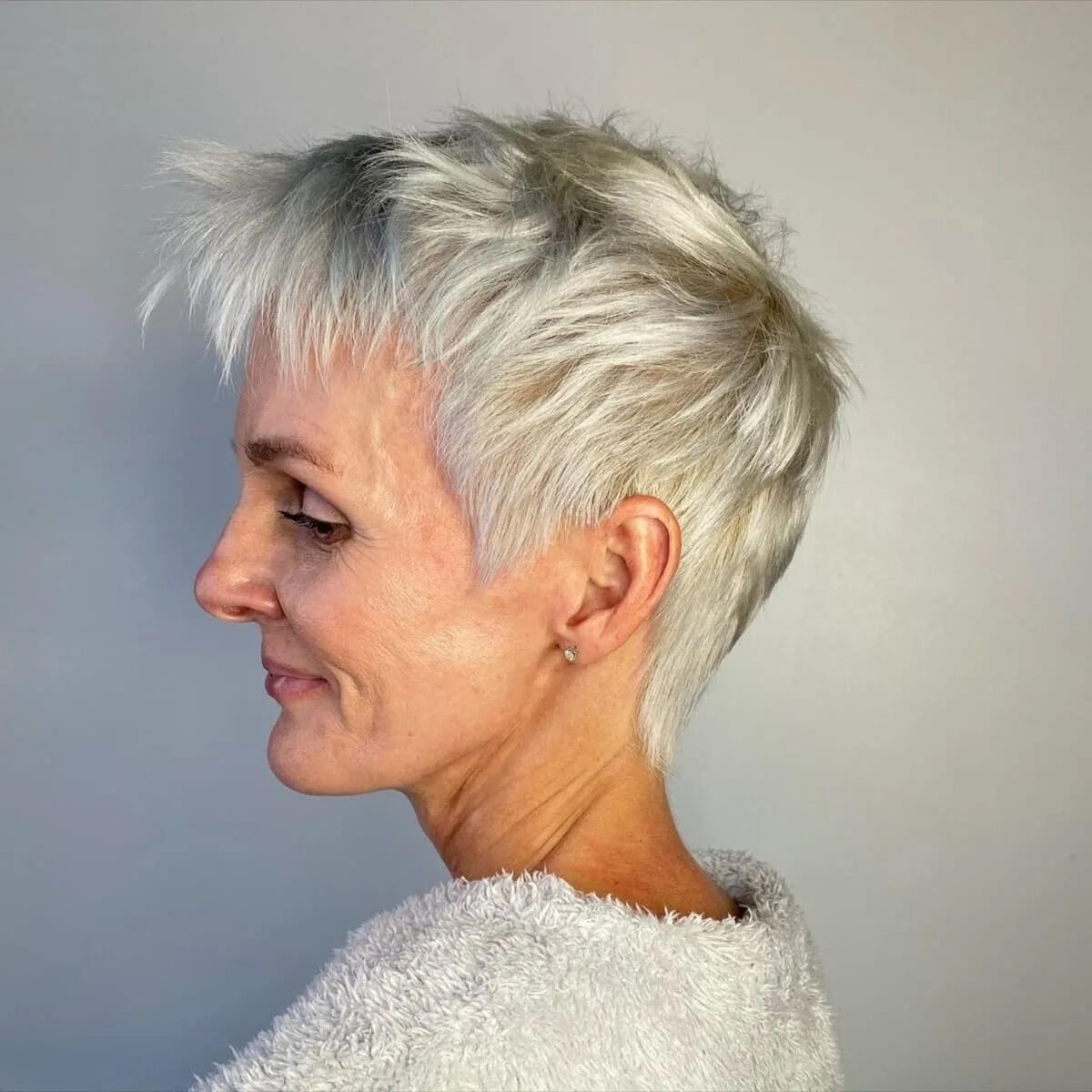 Прическа пикси 60 лет 39 Most Stylish Pixie Haircuts for Women Over 60