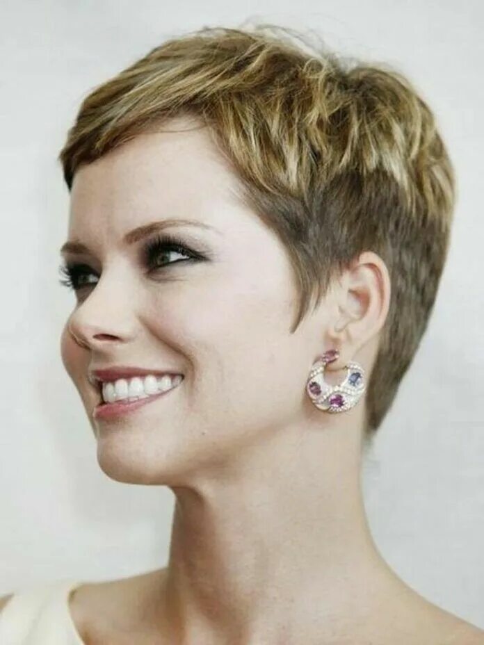 Прическа пикси фото круглое 35 Most Cutest Pixie Cut Short Hairstyles Cortes de cabello corto, Cortes de pel