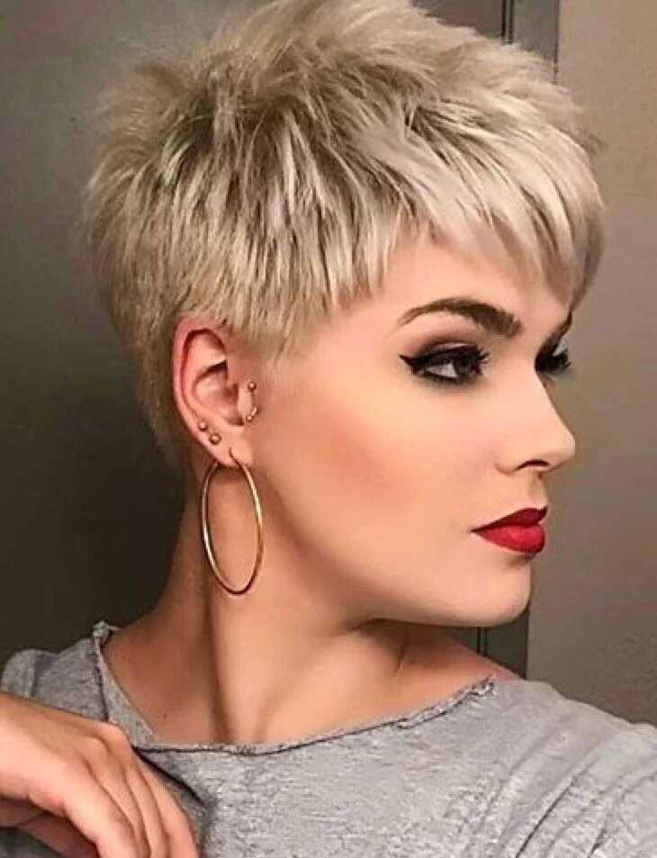 Прическа пикси короткая стрижка Pin on tagli capelli corti over 60 Hairstyles haircuts, Short hair styles, Short