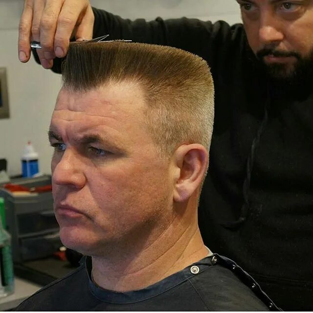 Прическа площадка мужская imonkeyaround Flat top haircut, Top hairstyles for men, Haircuts for men