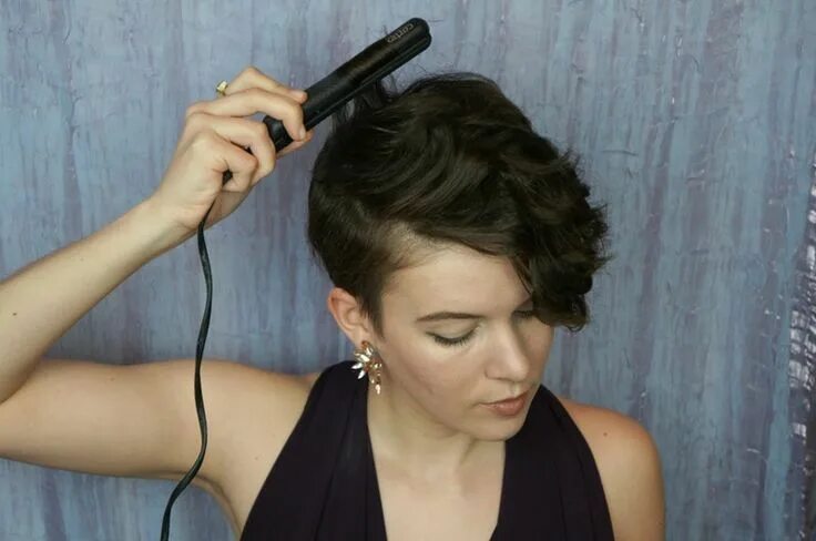 Прическа плойкой на короткие Pin on diy hairstyles shorthair