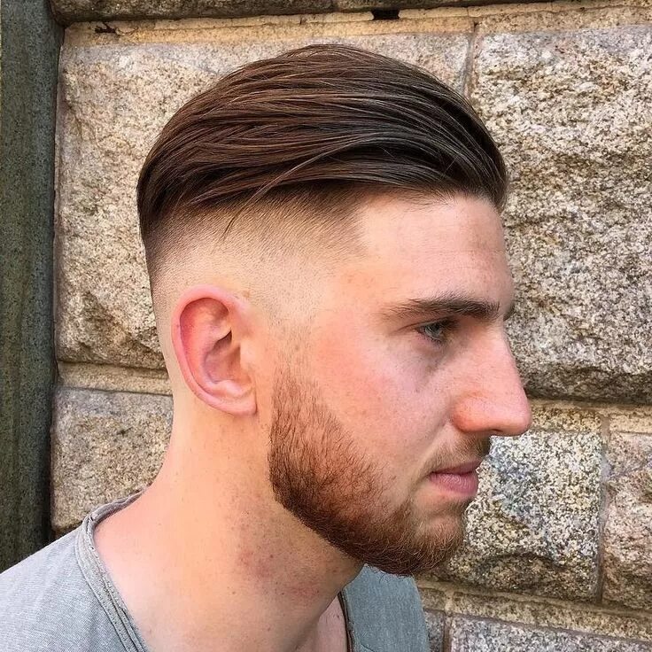 Прическа по бокам выбрито а сверху волосы Medium Length Men's Hairstyles + Haircuts (2020 Styles) Mens hairstyles undercut