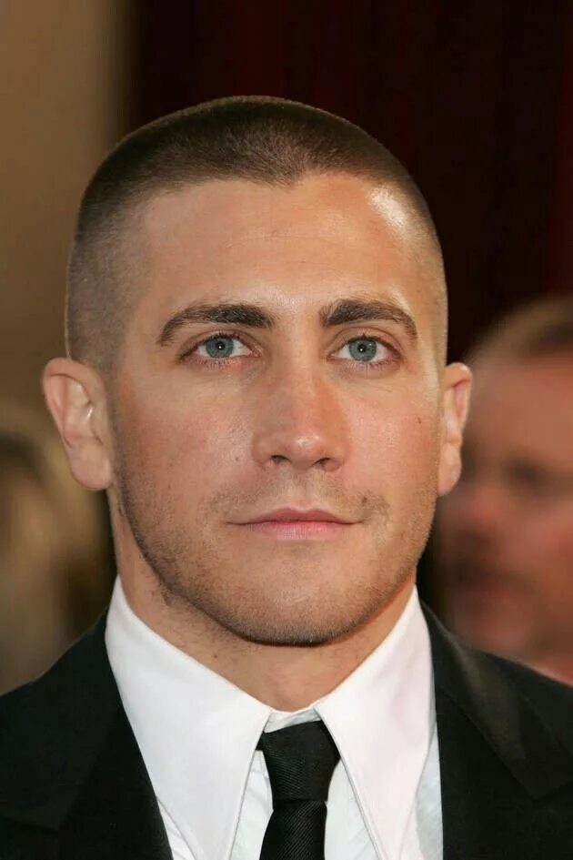 Прическа под 0.3 мужская Pin on Jake Gyllenhaal Jake gyllenhaal haircut, High and tight haircut, Jarhead 