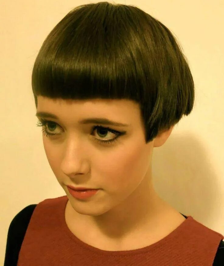 Прическа под горшок женская с челкой Image result for micro bob undercut Bobs haircuts, Hair cuts, Bob hairstyles