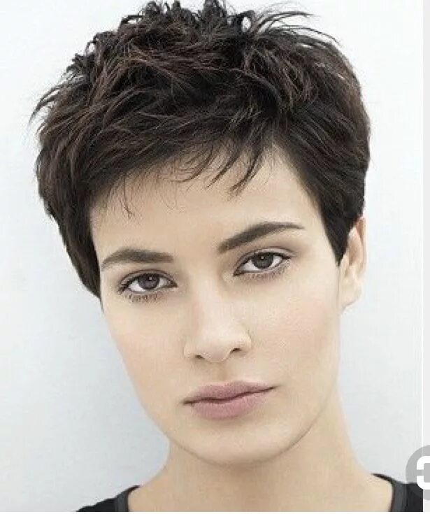 Прическа под мальчика фото Épinglé par Oxana sur Стрижки Coupe de cheveux courte, Coupe de cheveux, Cheveux