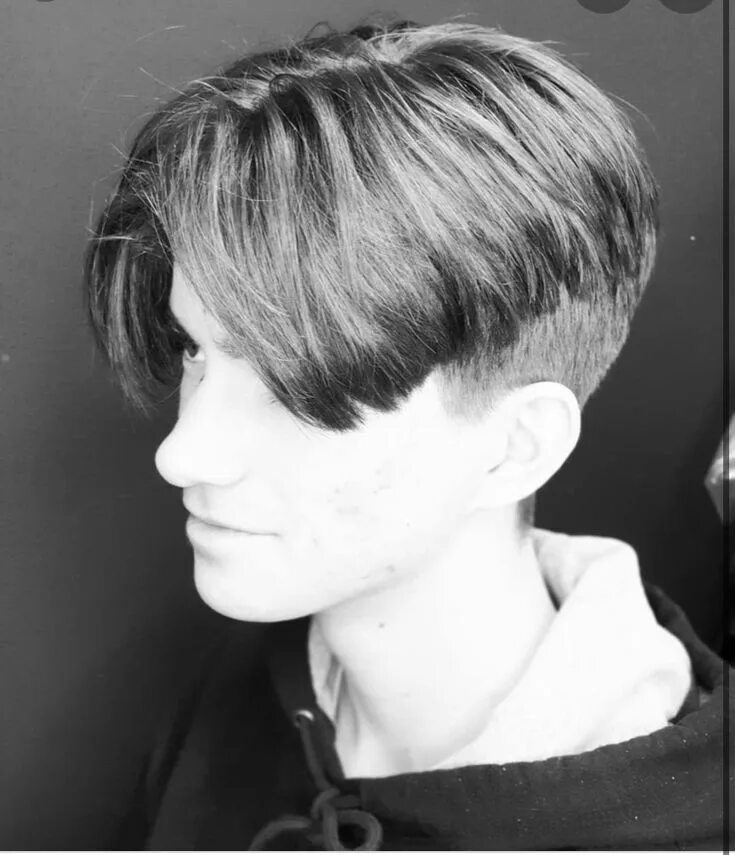 Прическа под пацана для девочки Pin by Richy M on Frisuren in 2022 Fade haircut, Mens hairstyles, Middle part ha