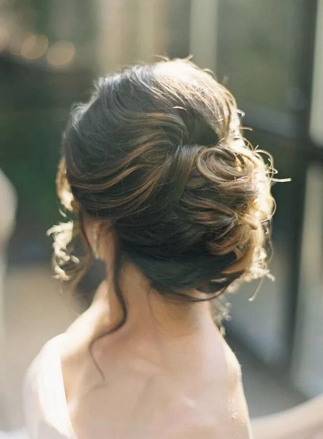 Прическа подобранные волосы Wedding Hair Inspiration: 12 Gorgeous Low Buns Bride hairstyles, Upstyle wedding