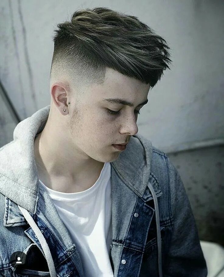 Прическа подростка с длинной челкой Boys haircut Haircuts for men, Mens hairstyles, Cool hairstyles for men