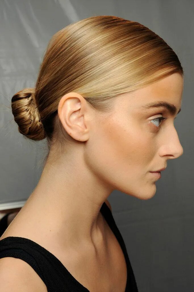 Прическа прилизанные волосы Chloé Spring 2011 Ready-to-Wear Fashion Show Beauty Sleek hairstyles, Ballerina 