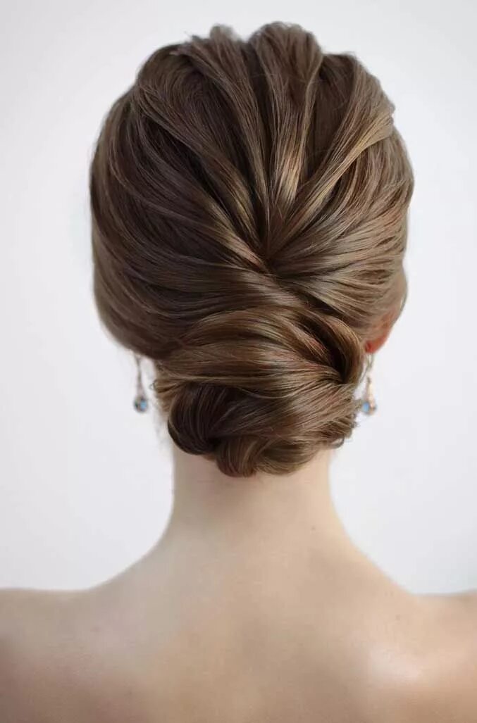 Прическа пучек низкий на короткие Pin on Wedding hairstyles