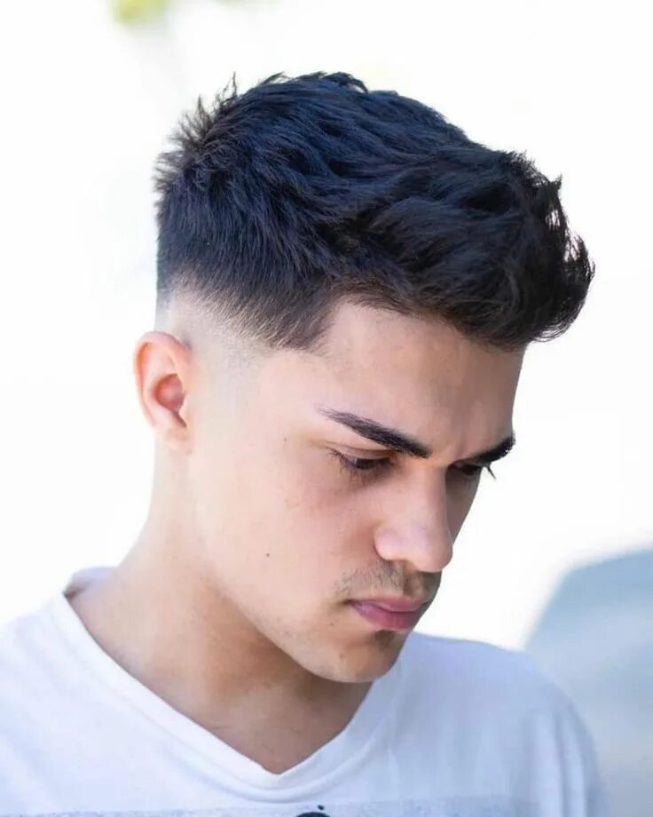 Прическа quiff мужская 26+ Modern Quiff Hairstyles for Men - Men's Hairstyle Tips Wavy hair men, Textur