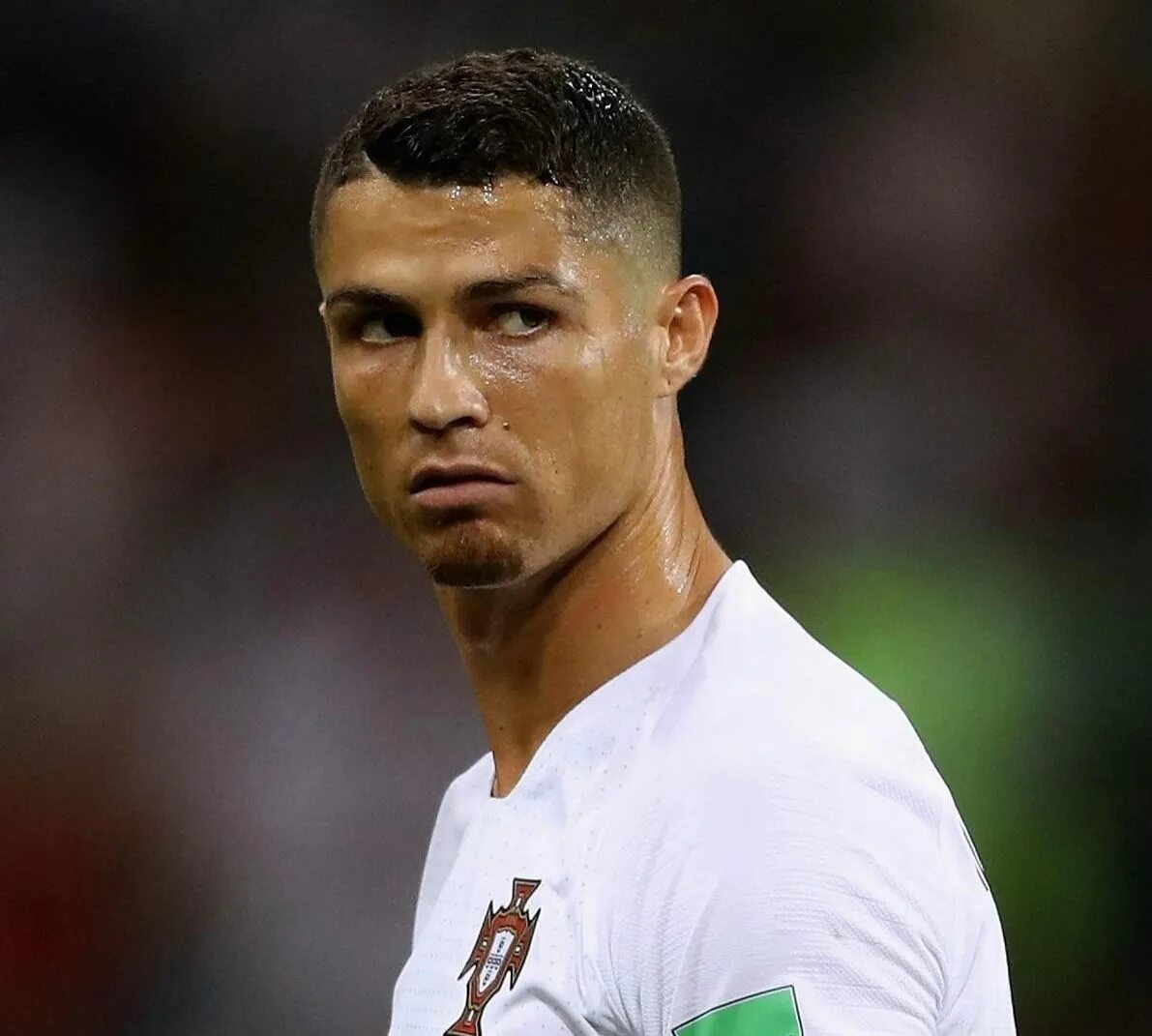 Прическа роналду 2002 года Juventus 'begin negotiations to sign Real Madrid star Cristiano Ronaldo with £ 1