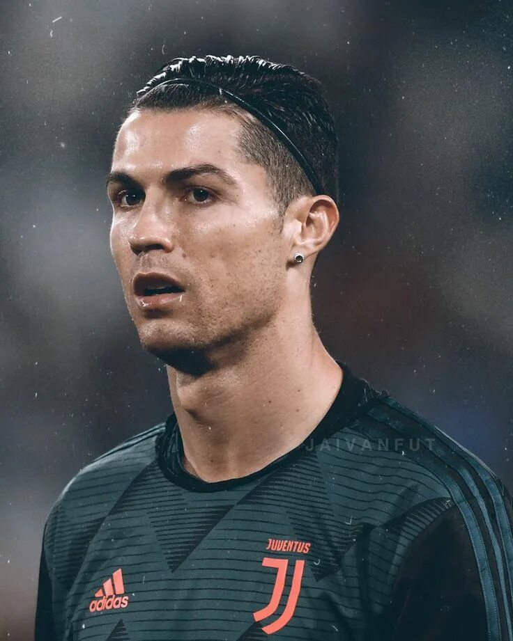 Прическа роналду в 2024 году Pin by zaiin on GOAT Cristano ronaldo, Ronaldo, Ronaldo juventus