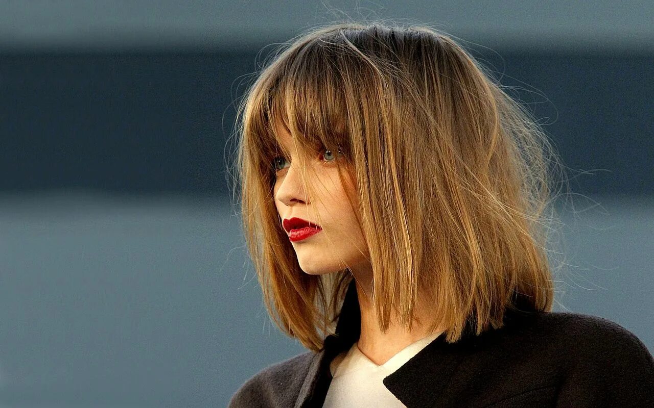 Прическа русые волосы каре Abbey Lee Kershaw Coupe de cheveux, Coiffure courte femme, Coupe cheveux femme