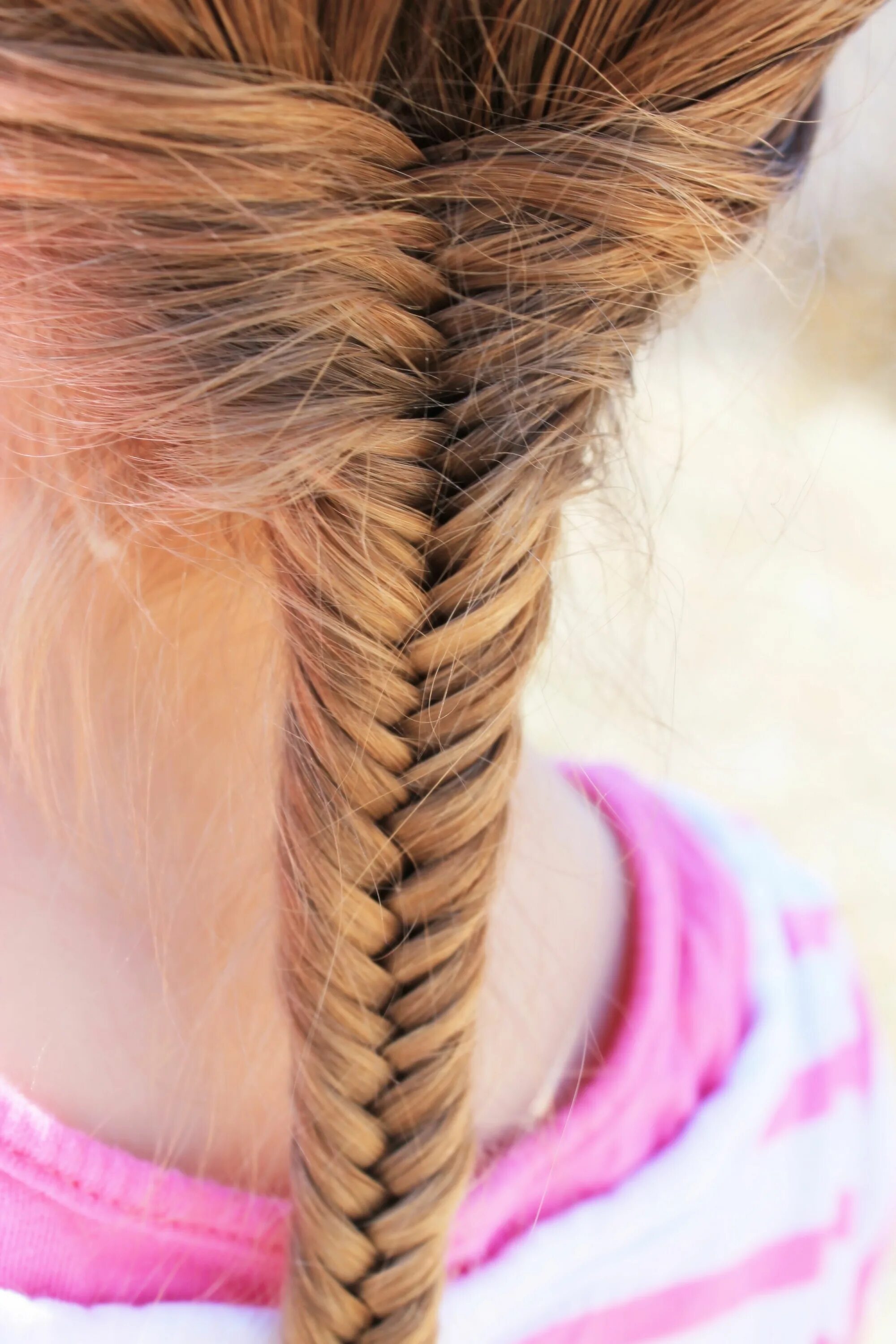 Прическа рыбий хвост для девочек fish tail braid...proud to say I can FINALLY do this!! So simple! :) Fish tail b