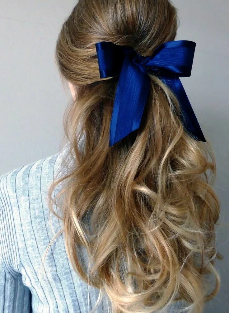 Прическа с бантом заколкой на длинные волосы Pin by Brenda Syks on Me in 2020 (With images) Girly hairstyles, Bardot hair, Ha