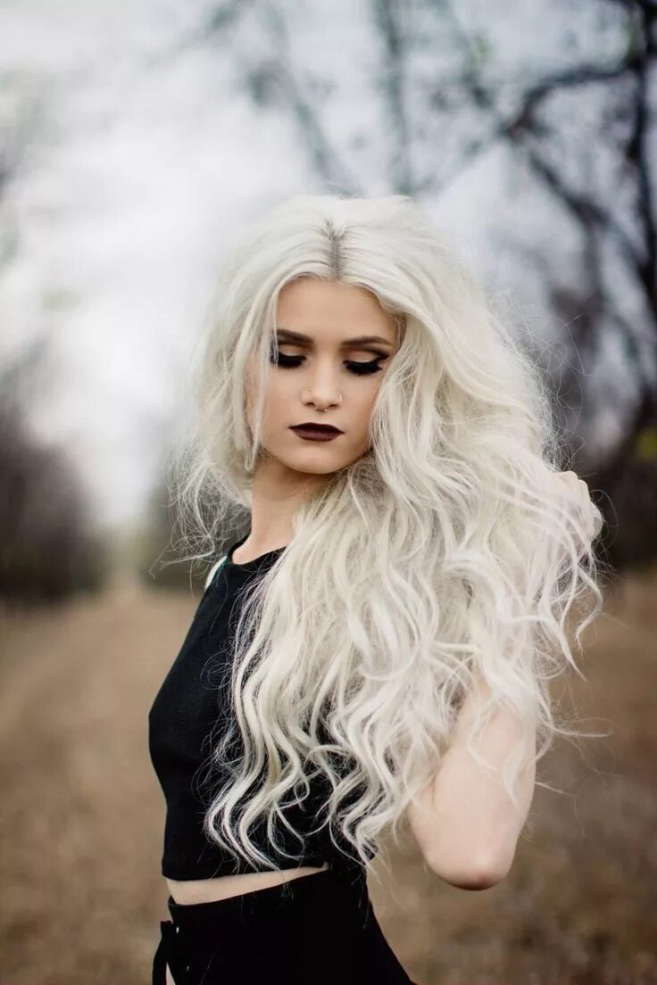 Прическа с белыми волосами thetruthwecanthandle Platinum blonde hair, Cool hairstyles, Gorgeous hair