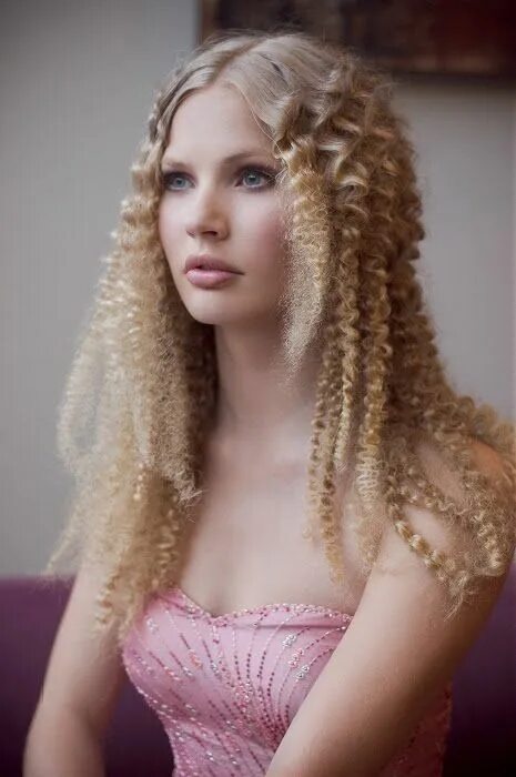 Прическа с гофрой на средние волосы Crimped Hair Hair crimper, Crimped hair, Blonde wavy hair