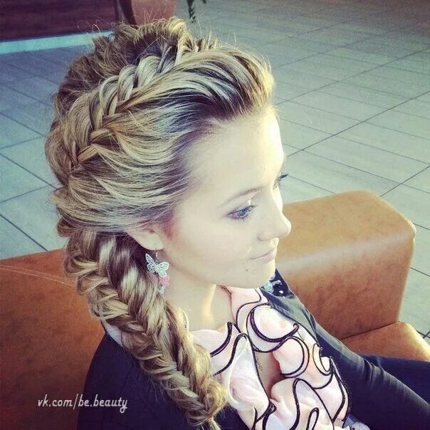 Прическа с косой на длинные волосы Pin by Kristina Kichigina on hair Hair collection, Hair, Hair styles