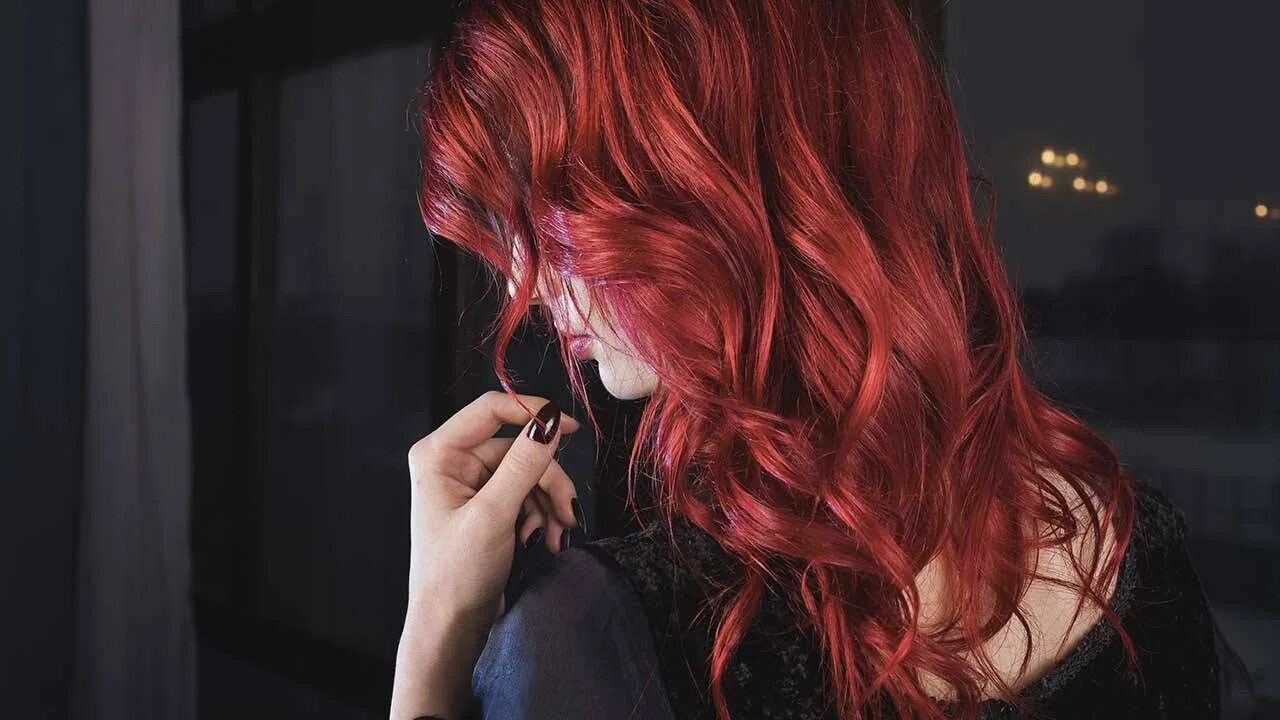 Прическа с красными волосами How to Get Ruby Red Hair - L'Oréal Paris