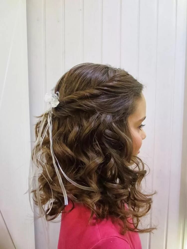 Прическа с локонами для девочки Cómo peinarlas para ir al colegio? Ideas llenas de creatividad Flower girl hairs