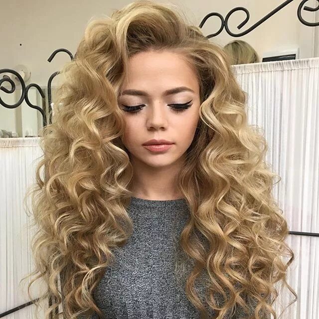 Прическа с накрученными волосами Pin by Karina on HAIR Long hair styles, Prom hairstyles for long hair, Wedding h