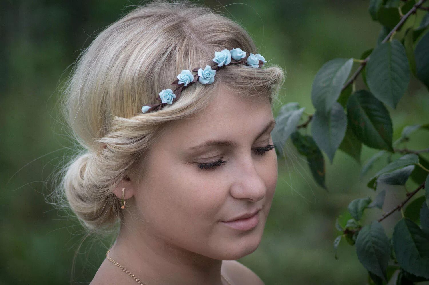 The Beautiful New Collection of Bridal Hair Accessories & Jewelry from Elizabeth