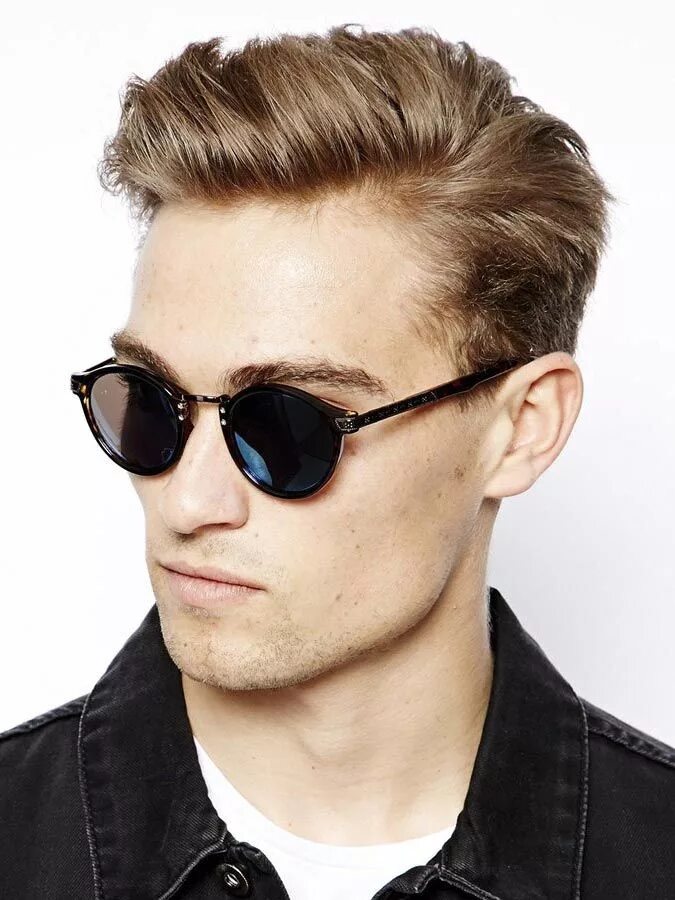 Прическа с очками фото Top 20 Elegant Haircuts for Guys With Square Faces Hairstyles with glasses, Squa