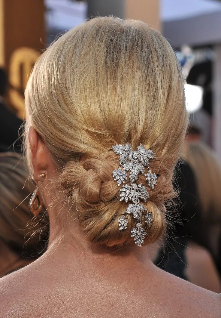 Прическа с шпильками на средние Hair Jewelry: Shop or DIY - Hair jewelry, Pretty hairstyles, Holiday hairstyles