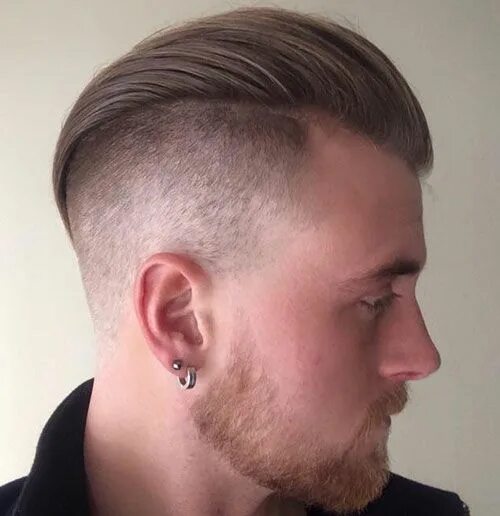 Прическа сбоку 23 Disconnected Undercut Haircuts (2023 Guide) Mens hairstyles, Haircuts for men