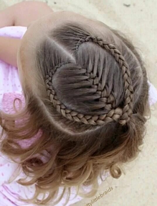 Прическа сердечко для девочки пошагово сердечко прическа Kids hairstyles, Hair styles, Girl hairstyles