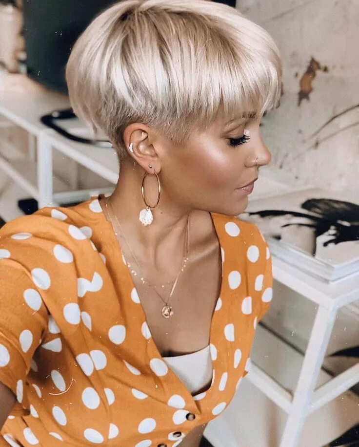 Прическа шапочка женская на короткие волосы Pin by Emma Marston Hair on cool blonde Short hair cuts for women, Short hair st