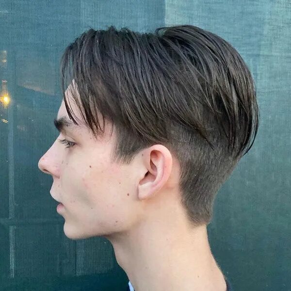 Прическа шторки для парней 15 лет 30 Popular Curtains Hairstyles For Men in 2023 Guy haircuts long, Middle part ha