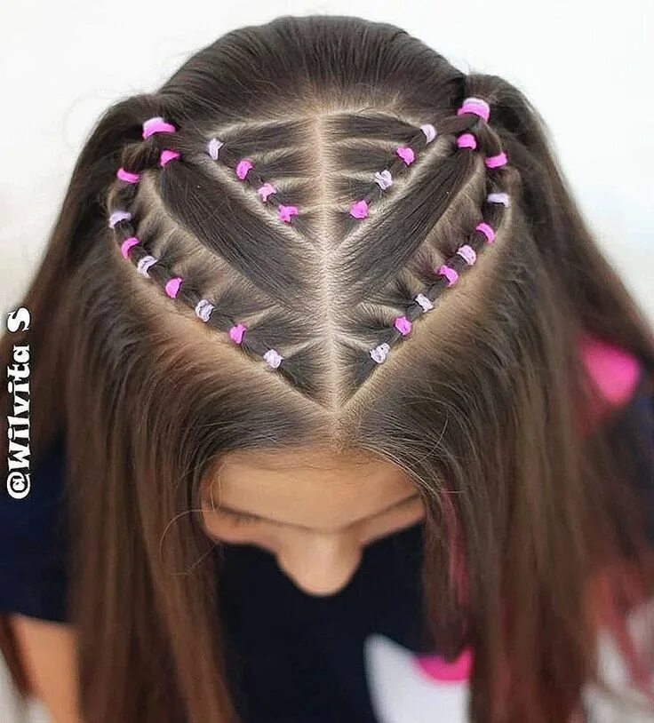 Прическа силиконовыми резиночками на короткие волосы Нет описания фото. Baby girl hairstyles curly, Hairband hairstyle, Girly hairsty